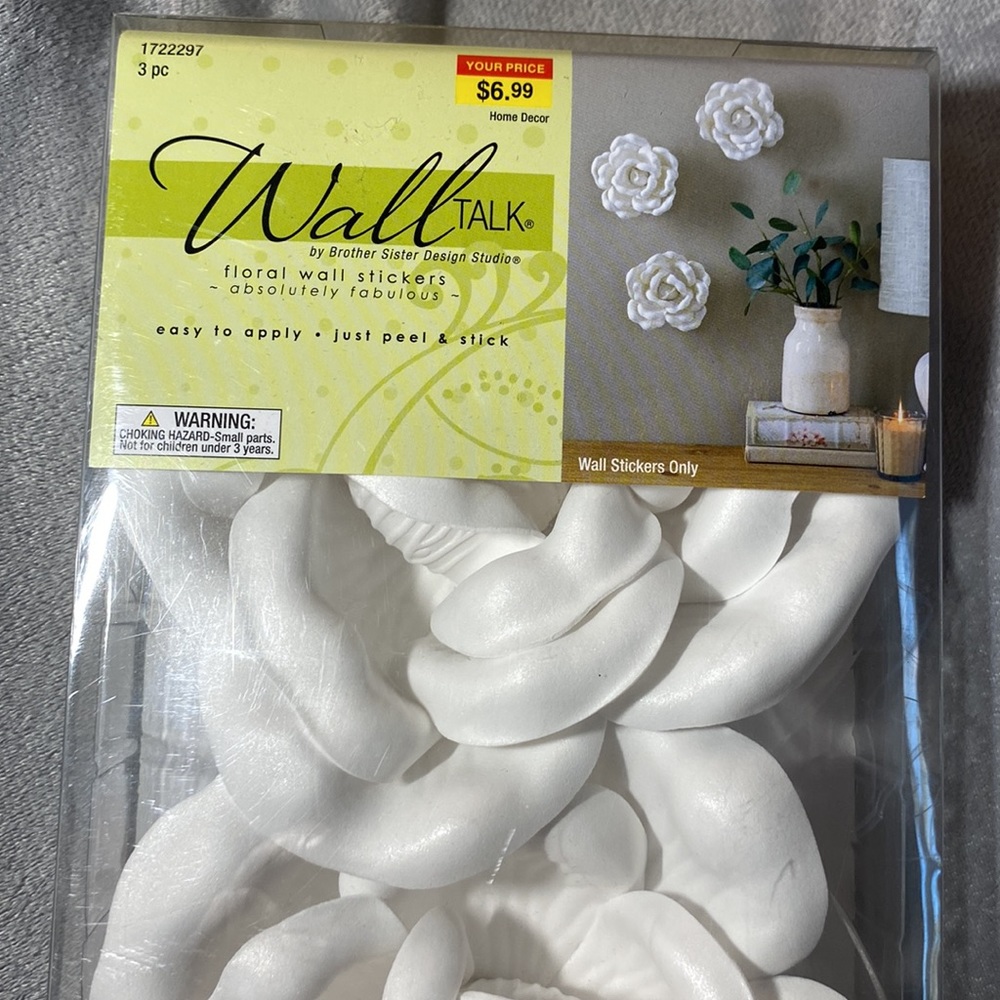 Shabby Chic Wall Flowers NWT/ Original Packaging - Picture 5 of 6